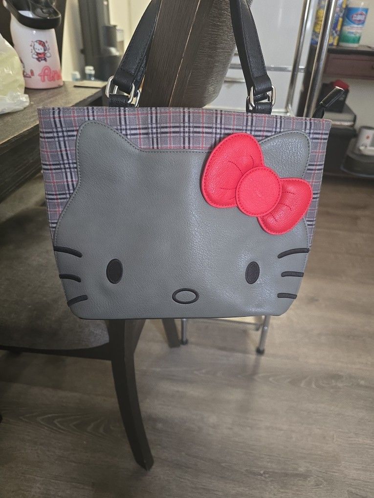 HELLO KITTY PURSE