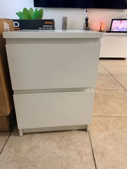 IKEA MALM White 2-Drawer Nightstand