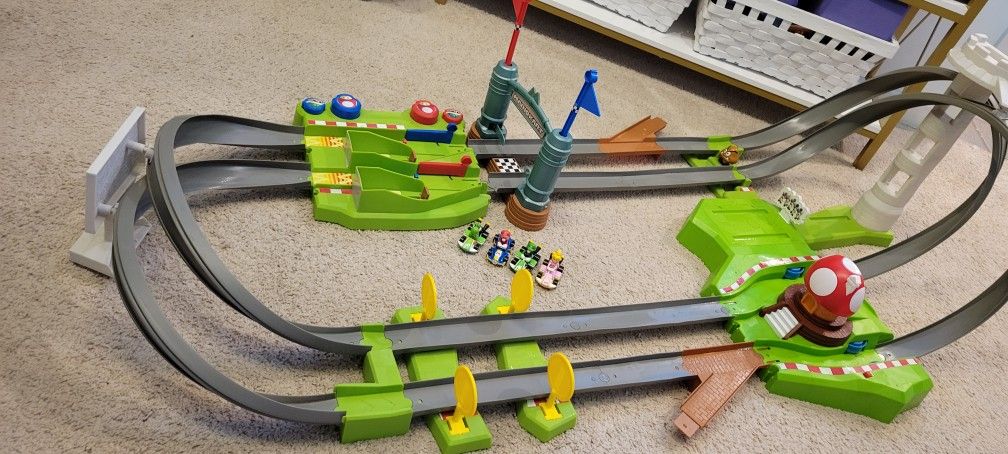 Hot Wheels Tracks & Playsets