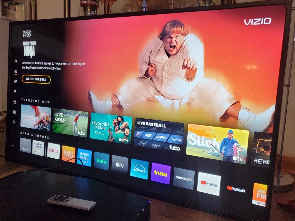 55" Vizio Chromcast Smart Tv Streaming Apps Great Condition Comes With Sounbar Great Quality Has Remotes. Tv Has Great Quality Pics No Scratch