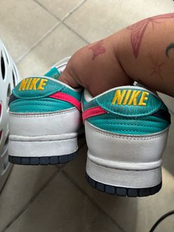 Nike Dunk Low Sneakers