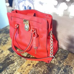 Michael Kors Saffiano Hamilton Large Shoulder Bag