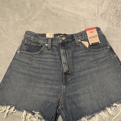 Levi’s Jean Shorts New