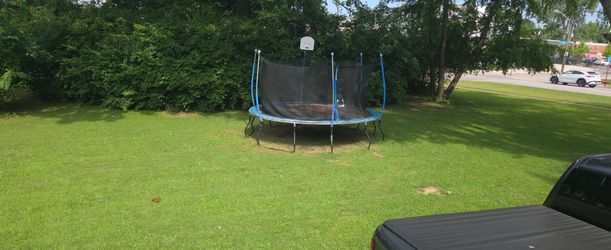 Trampoline