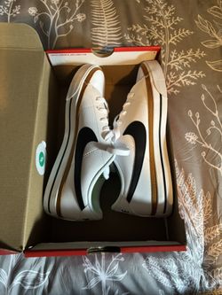 Nike Women Sneaker