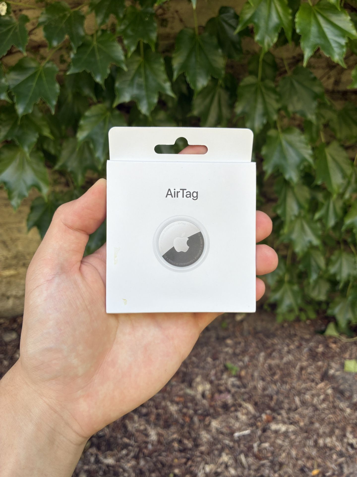 x4 Apple AirTag