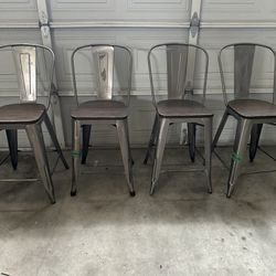 4 Metal High Barstools 
