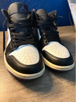 Air Jordan 1 Retro High Court Purple