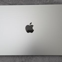 MacBook Pro (2021) 14.2", M1 Max , 64GB Ram, 2TB SSD, Silver