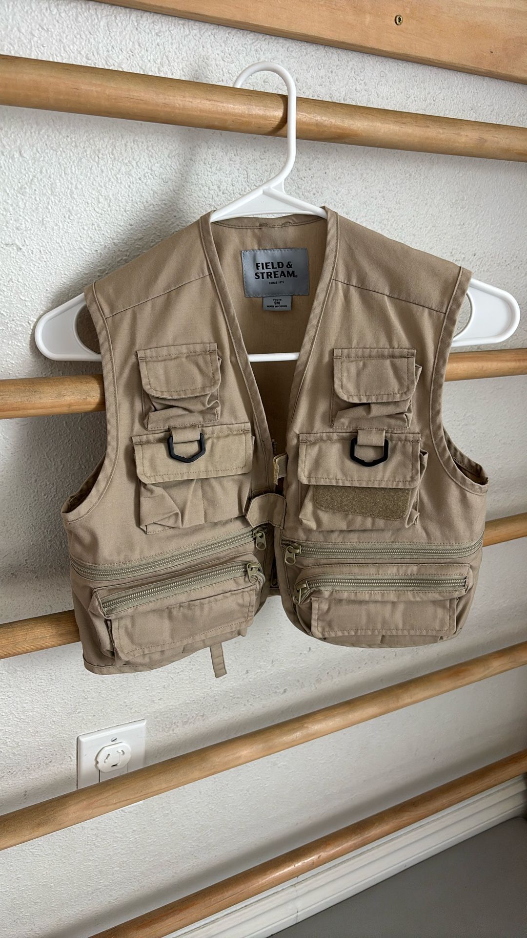 Boy’s/Kid’s Field & Stream Fishing/Hunting Tactical Utility Vest Size Small ZooKeeper Costume