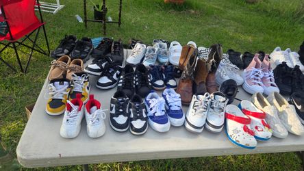 Kids shoe sale