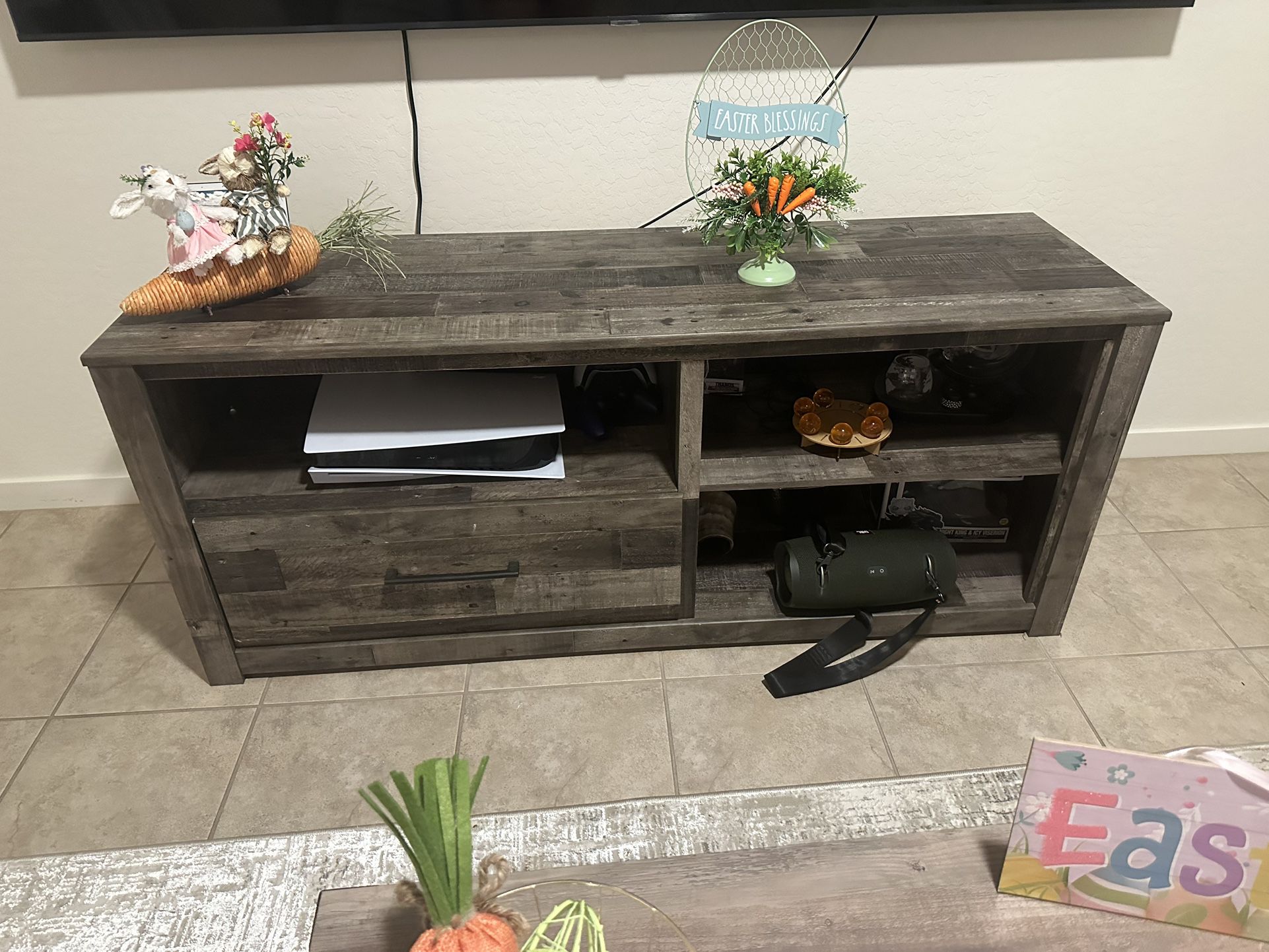 Tv Console & Coffee table 