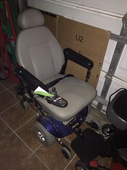 Power wheel chair
