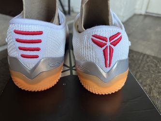 Black kobe ad nxt 360 hot sale