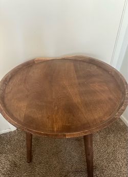 Accent side table need gone!