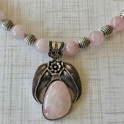 Brand New Rose Quartz Floral Pendant on Beaded Necklace (18-20")