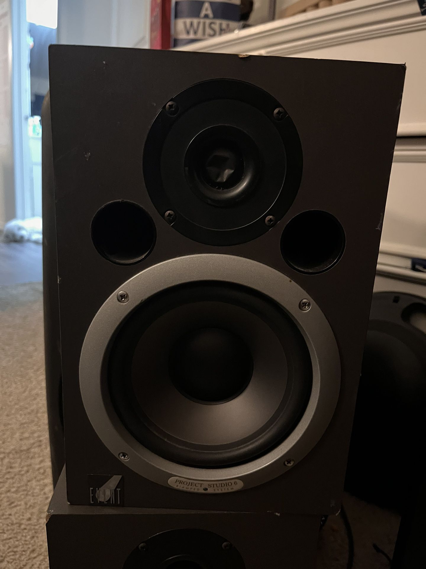 Event Project 8 Monitor Speakers 
