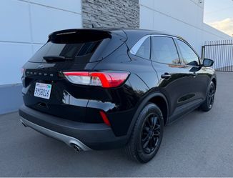 2020 Ford Escape SE - 55k miles (low miles) ford escape