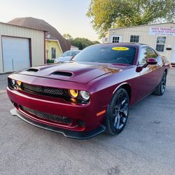 2020 Dodge Challenger SXT Plus 