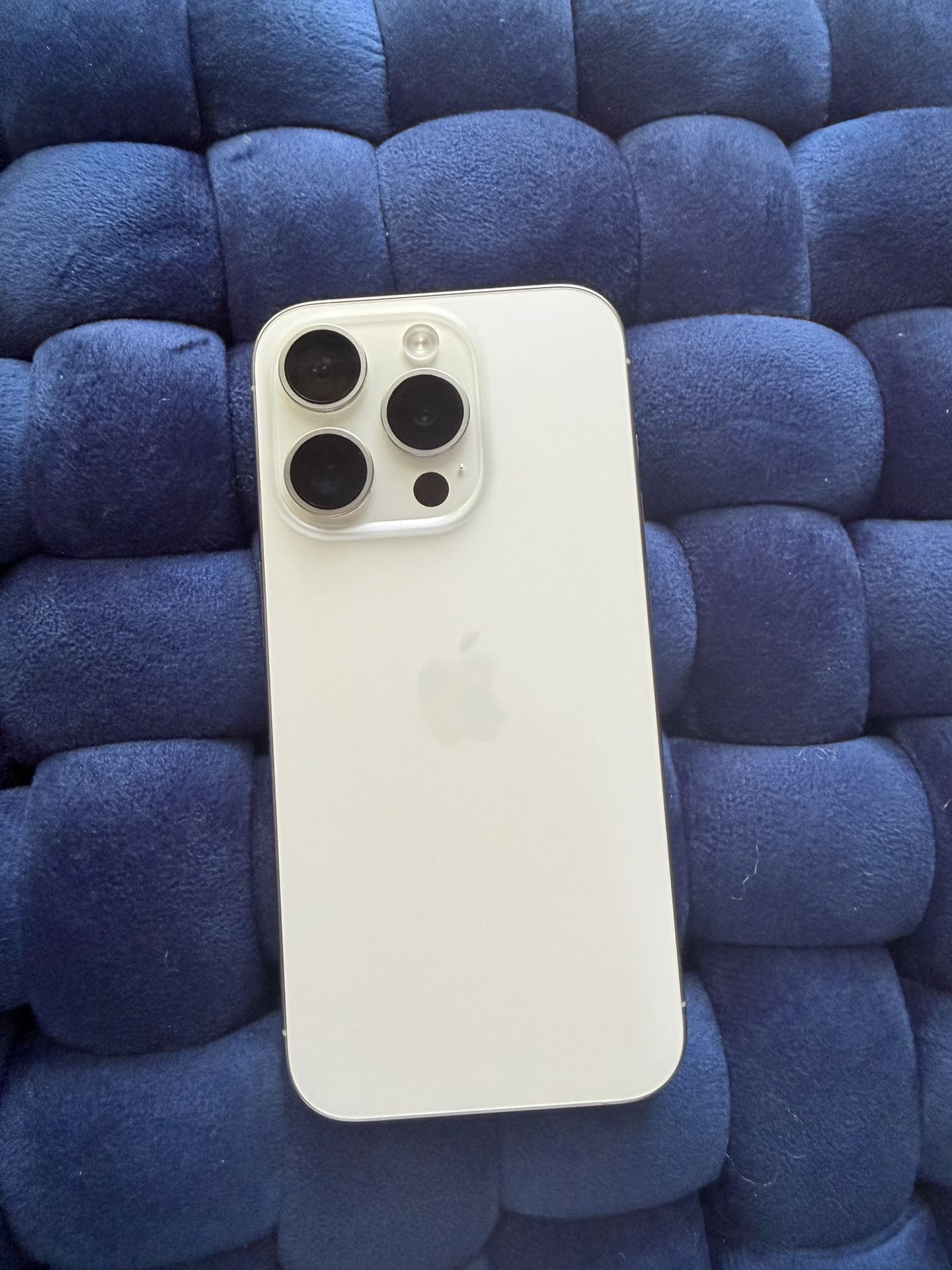 Apple IPhone 15 Pro 128GB - Unlocked