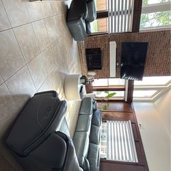 Modern Power Reclining Sofa Set – 3 Pieces – Excellent Condition