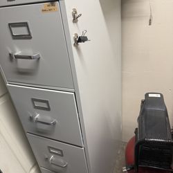 HON 4 Drawer File Cabinet