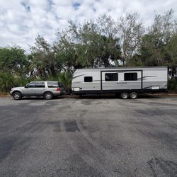 30ft KEYSTONE SPRINGDALE & EXPEDITION SUV 