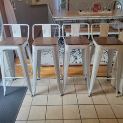 4 New Barstools