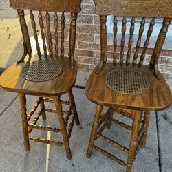 2 Matching stools 