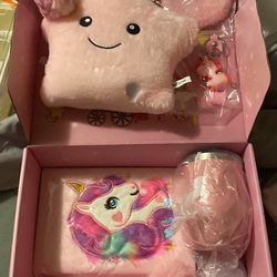 Girls Unicorn Gift Box Brand New 