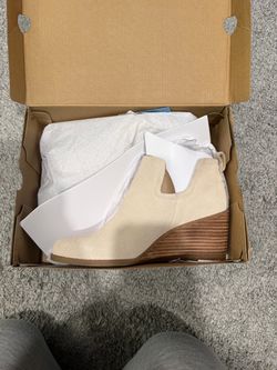 Heel boots