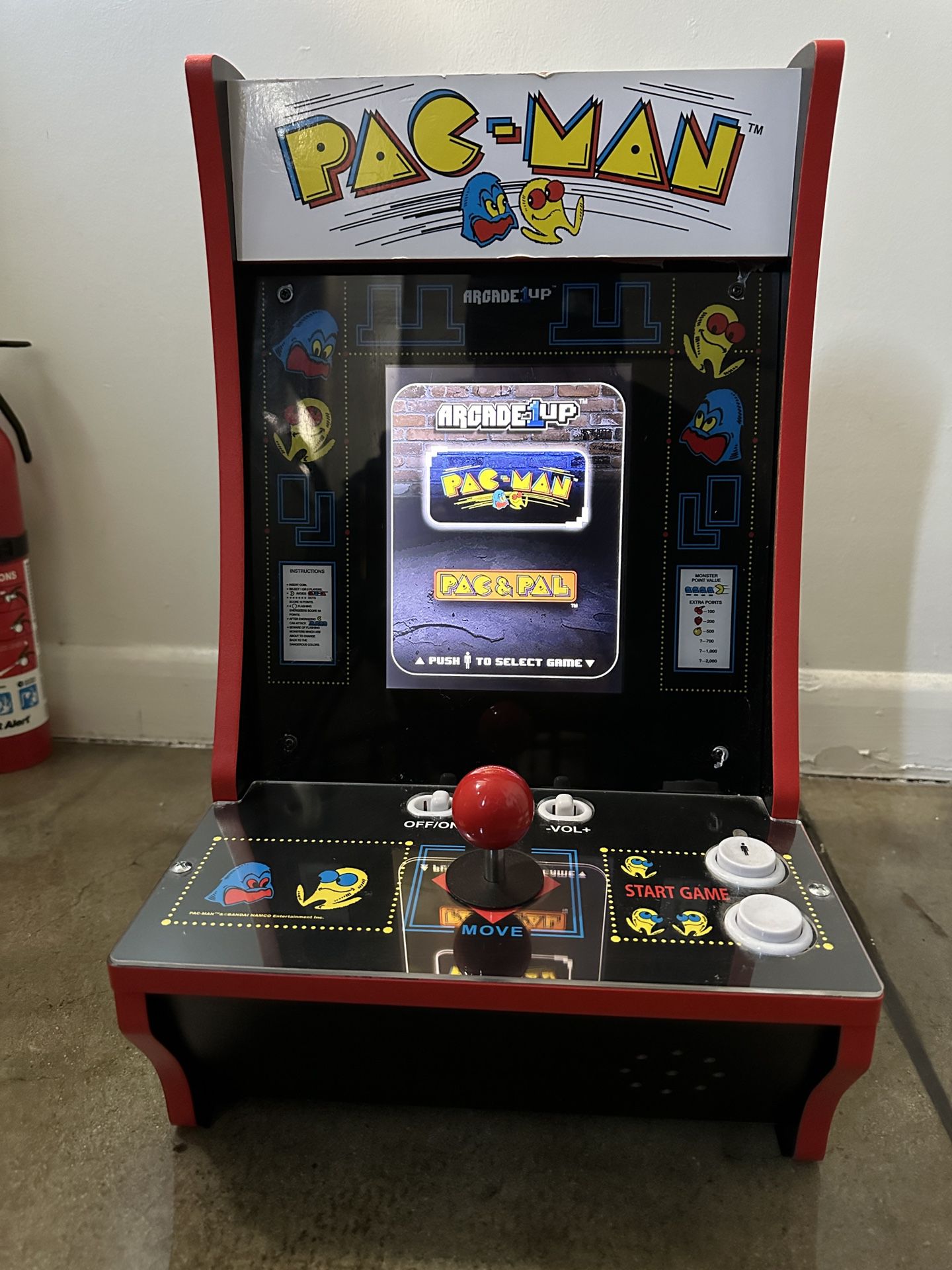 Arcade1Up - Pac-Man Counter Cade 1 PLAYER with Lit Marque