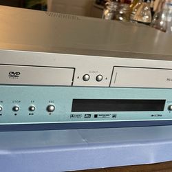 Go Video Combination DVD Vhs Player 