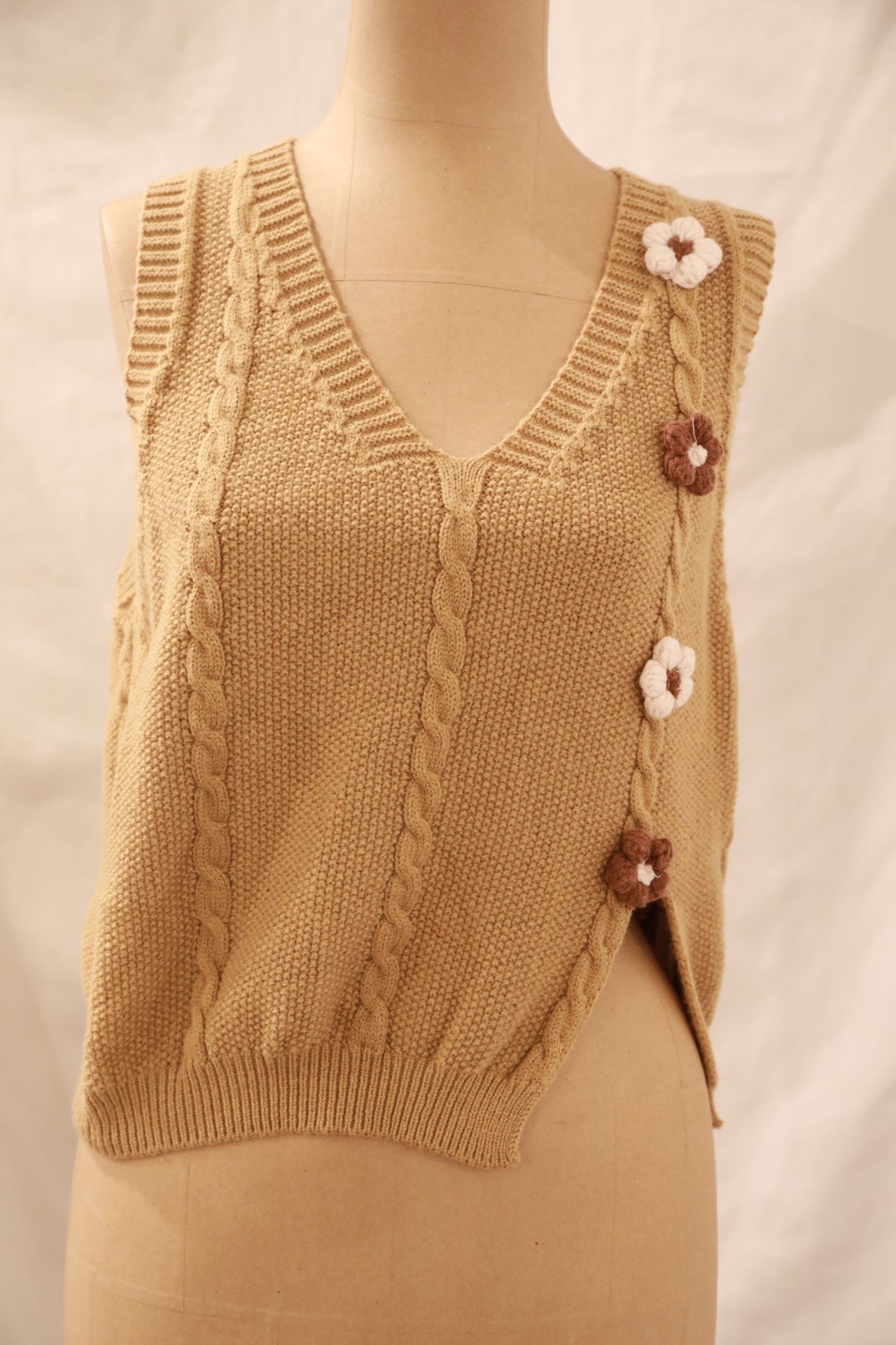 Vintage Y2K Knitted Light Tan Sweater Vest