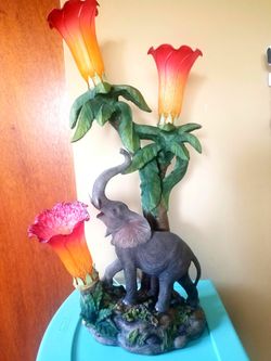 RARE 24" Elephant Palm Tree Lamp w/ Tiffany Shades