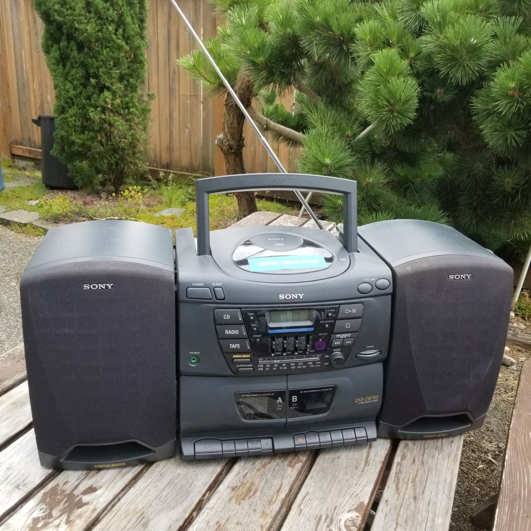 Vintage 90's 1997 Sony Boombox Radio Portable Stereo Cassette Player CD Player, Working! $75 OBO