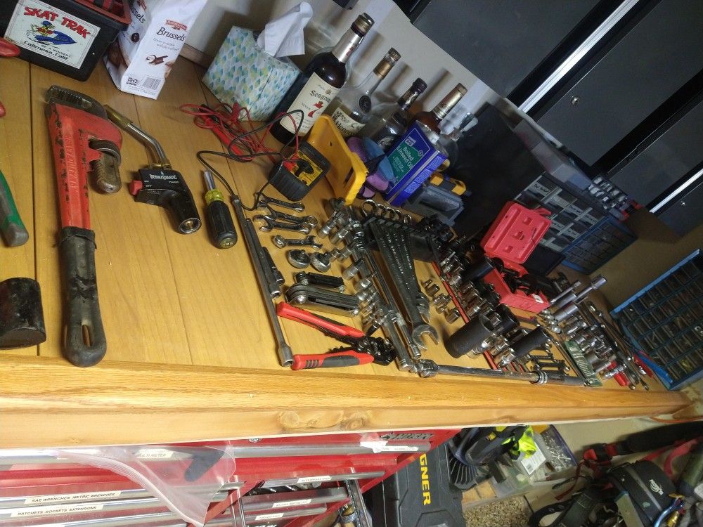 Snap On ,Mac , Napa Mechanics Tools