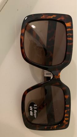 Big square sunglasses