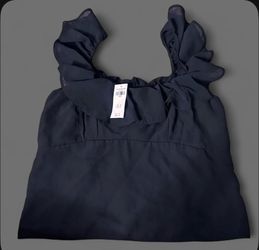 NWT Women’s Abercrombie & Fitch Black Ruffle Strap Sleeveless Top