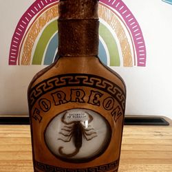 TORREÓN MEXICO - LEATHER BOTTLE WITH REAL DEAD SCORPION DISPLAYED 7x4 In