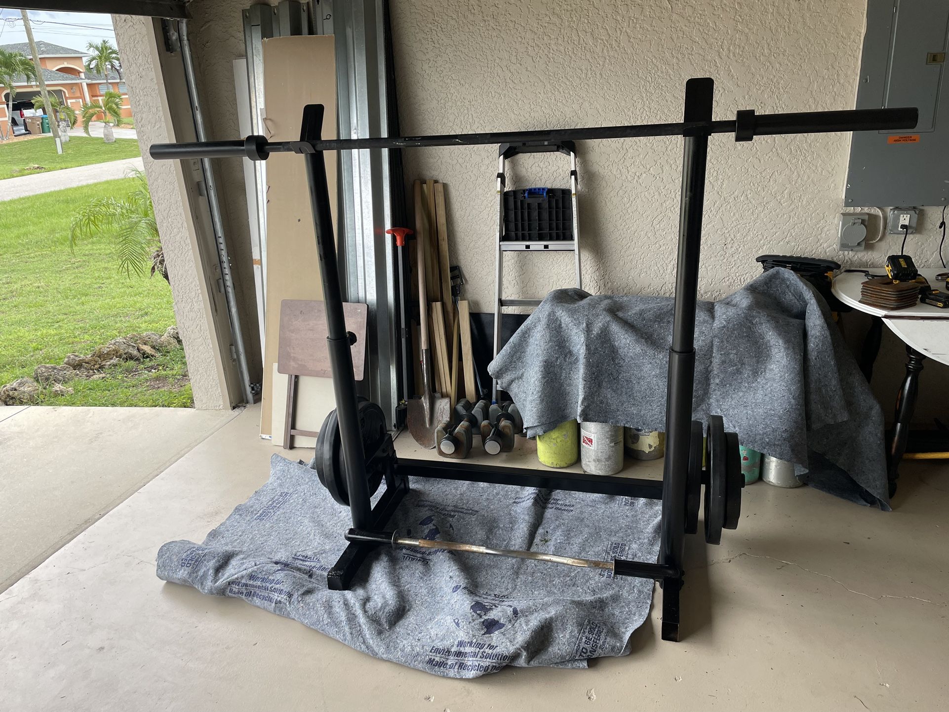 Workout Rack / Weights