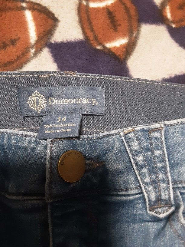 Democracy Jean's Size 14