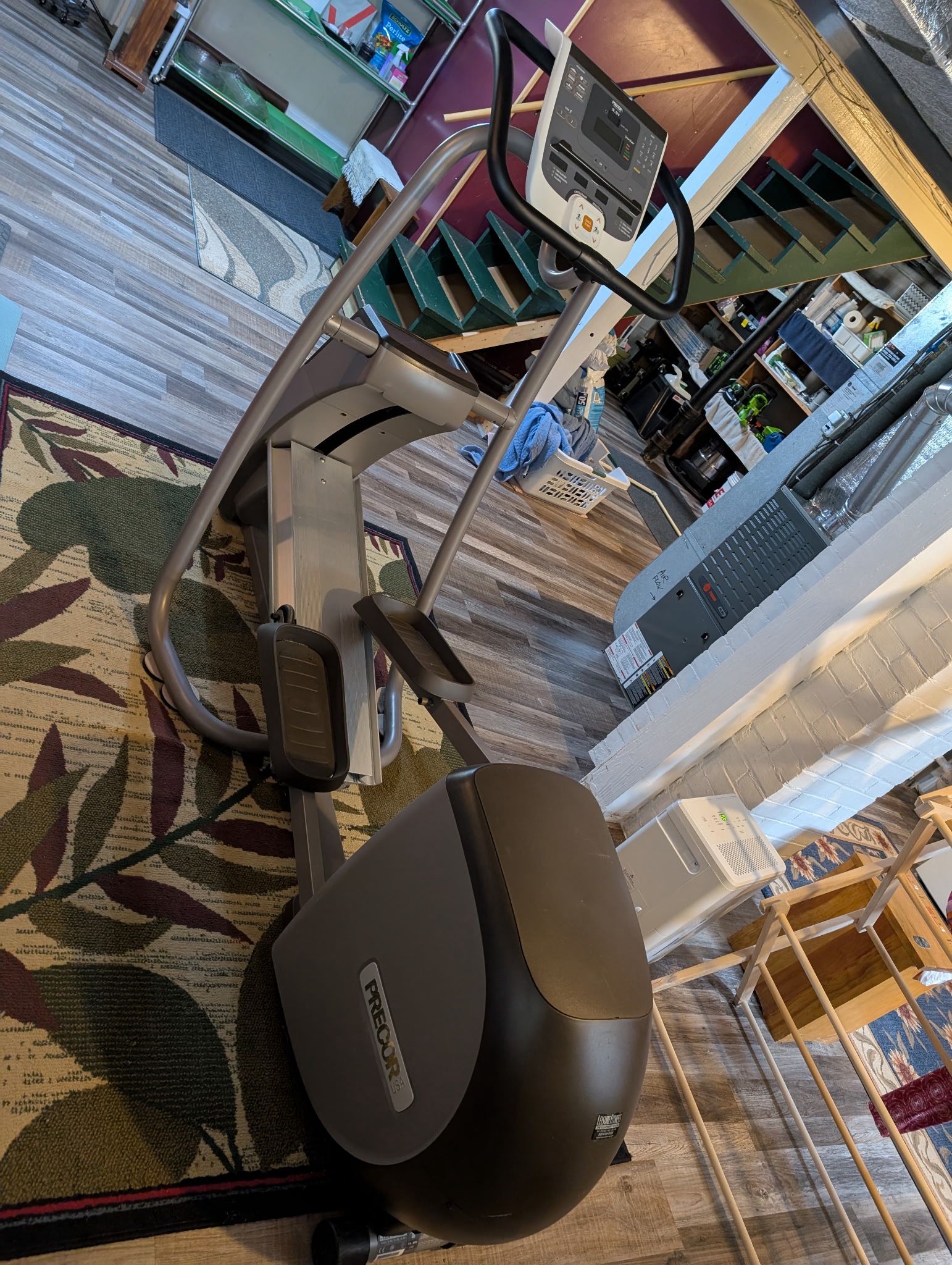 Precor 5.31 Elliptical – Excellent Condition
