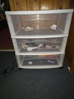 X3 Plastic drawers