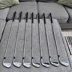 Taylormade P790 Iron Set 