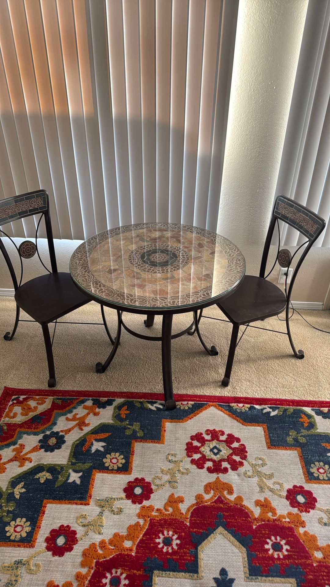 Pier 1 Imports Table With 4 Chairs