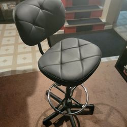 KLASIKA Adjustable STOOL (Brand New)
