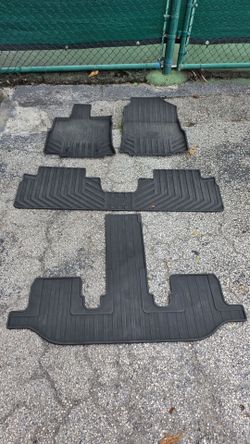 Subaru Ascent Rubber Mats