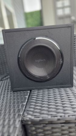 FREE!!!!  Desk top speakers