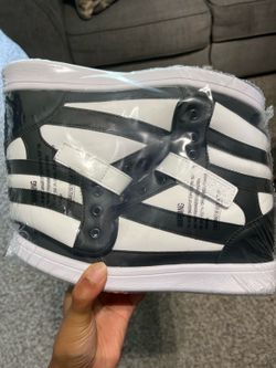 New Women’s Black & White High Top Sneakers Size 38 (US 7-7.5)